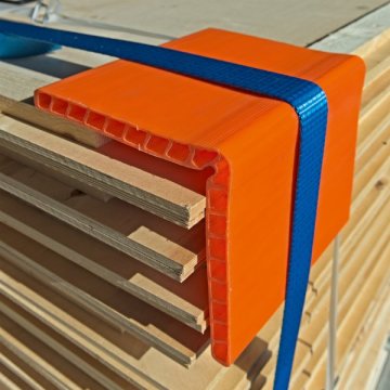 Schwerlast-Kantenschutz aus Doppelstegplatten | TransPack-Krumbach