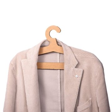 Kleiderbügel aus Wellpappe zum Aufbewahren und Ordnen von (Arbeits-)Kleidung