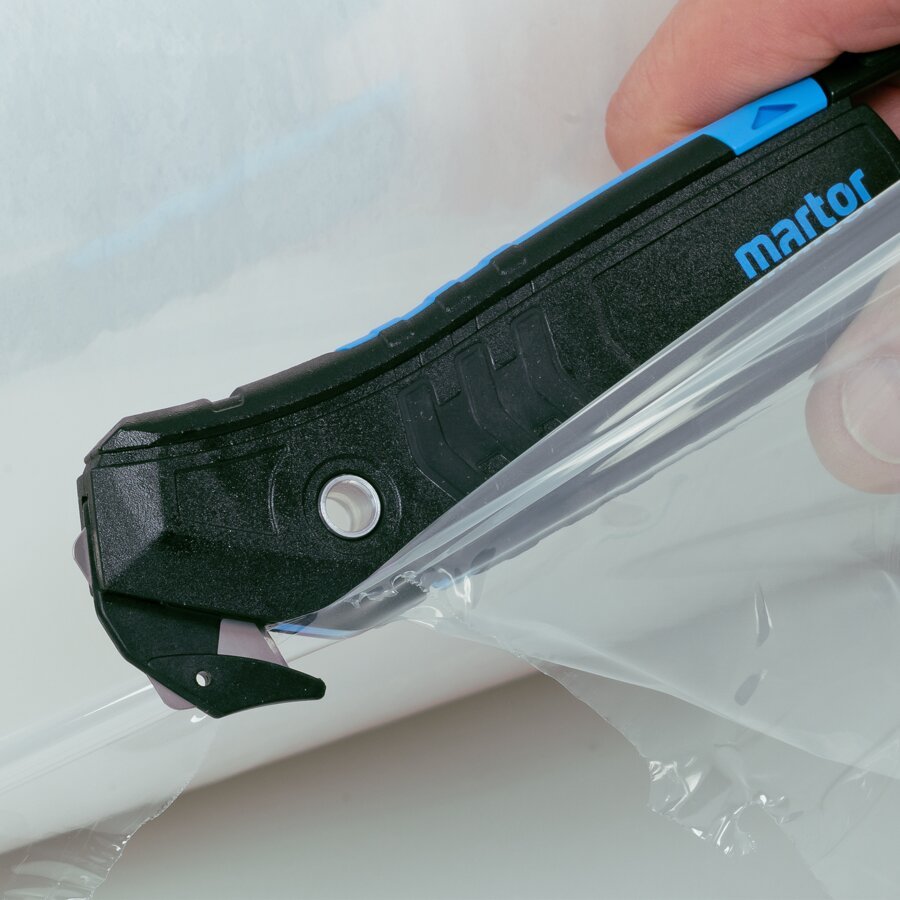 Unter Spannung können Folien geschnitten werden Einschneiden / Abtennen von Folien