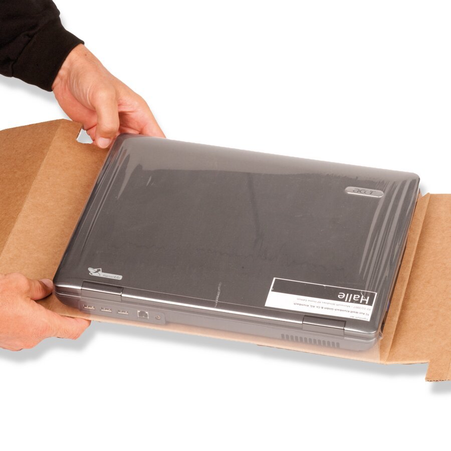 ... beide Seitenklappen an der Längsseite sind nach unten geklappt und fixieren somit das Packgut. ... beide Seitenklappen an der Längsseite sind nach unten geklappt und fixieren somit das Packgut.